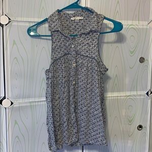 American Eagle Sleeveless Button-Up Top